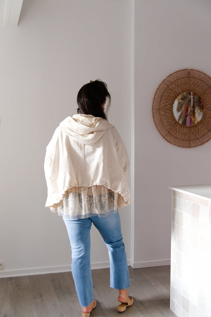 Lace raincoat ivory