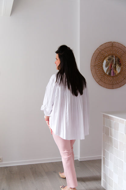 Plissé back white shirt