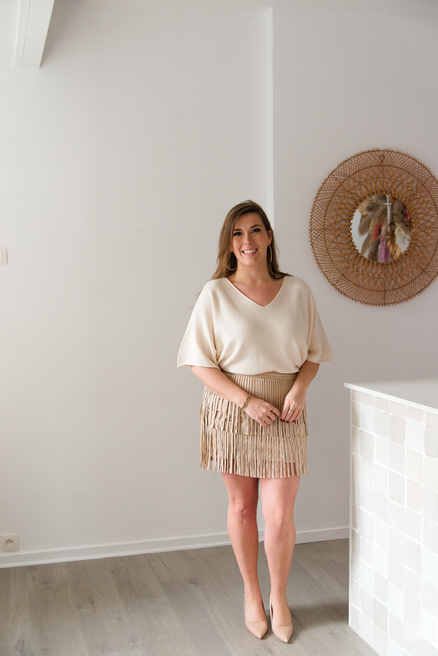 Flirty fringe skirt beige