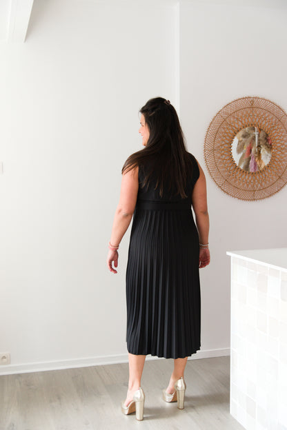 Plissé blazer dress black