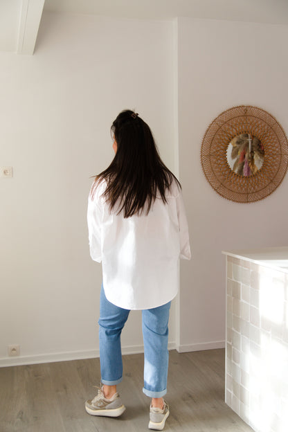 Detailled summer shirt