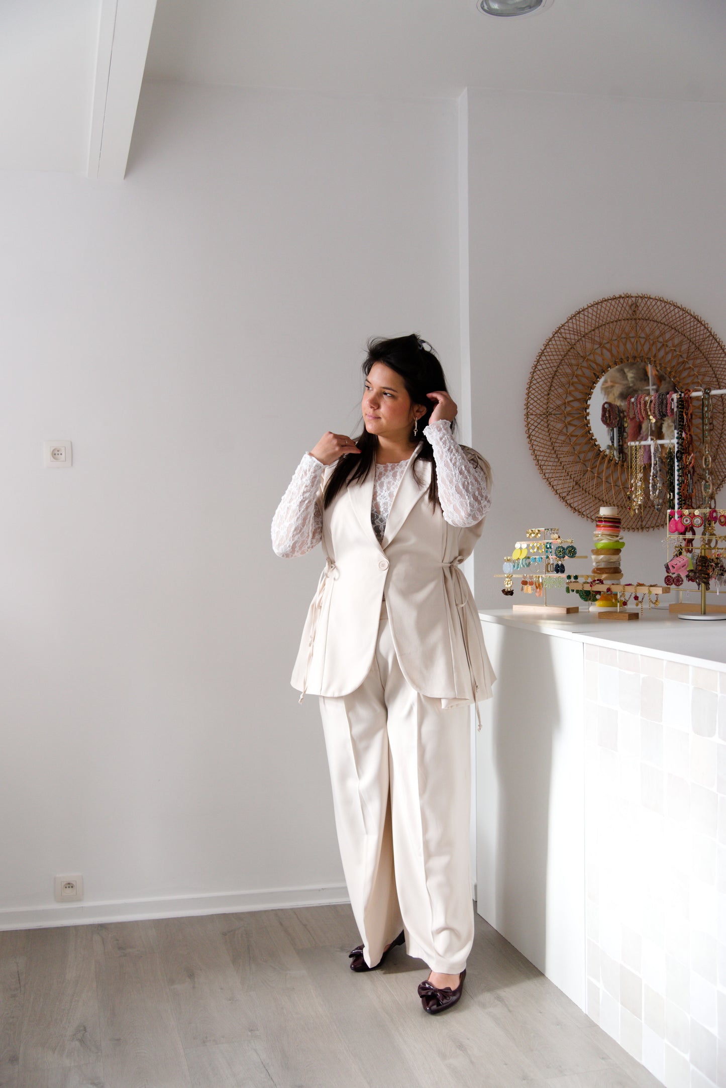 Curve beige tailored vest
