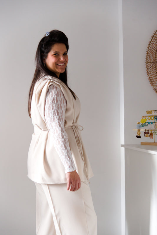 Curve beige tailored vest