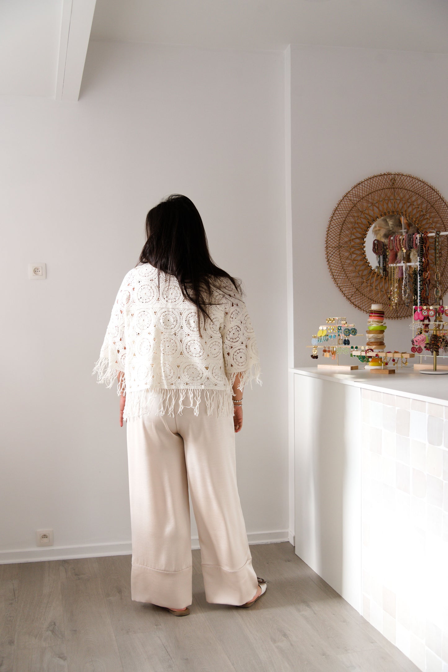 Curve satin pants sand