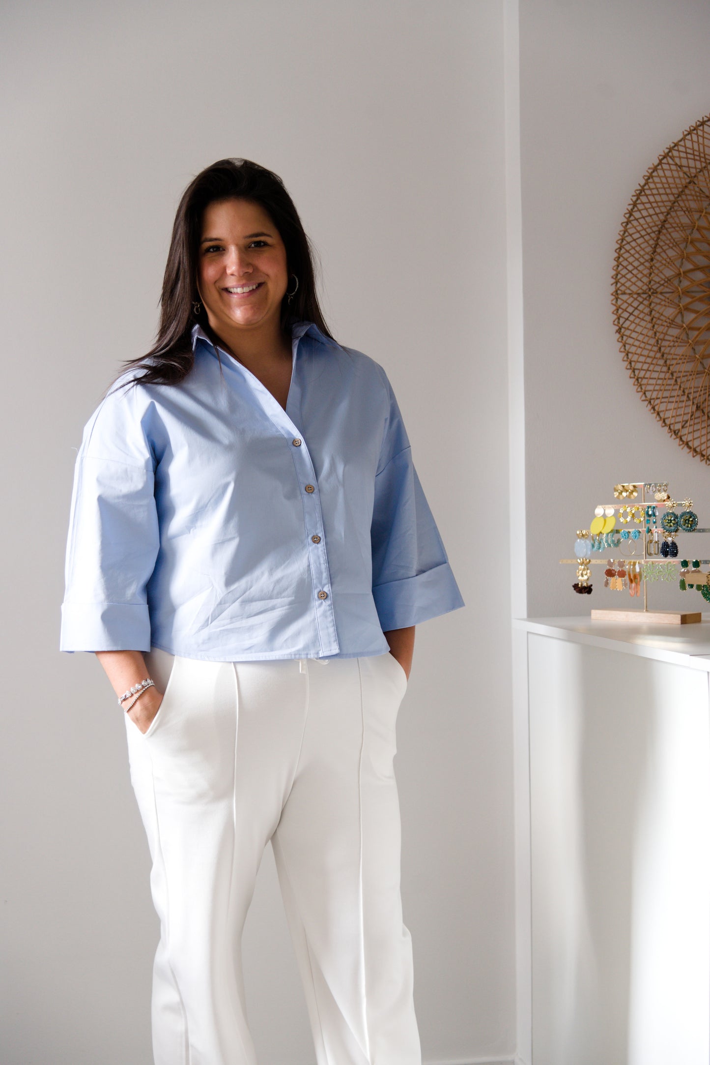 Minimal detail shirt blue