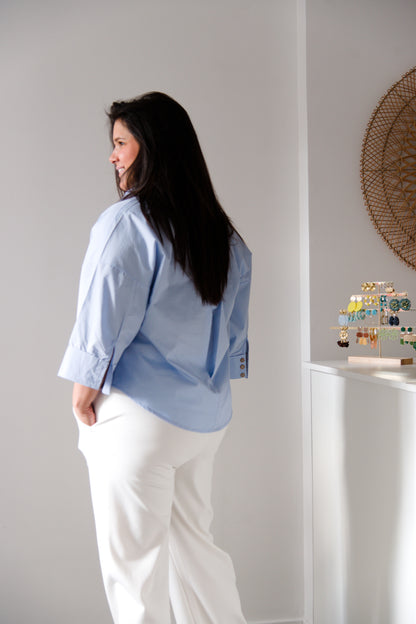 Minimal detail shirt blue